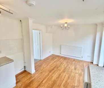 Rustic Close, Tycoch, Swansea - Photo 6