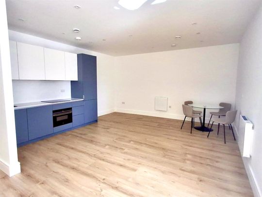 2 bedroom property to rent Syward Place, 40-48 Pyrcroft Road, Chertsey, KT16 - Photo 1