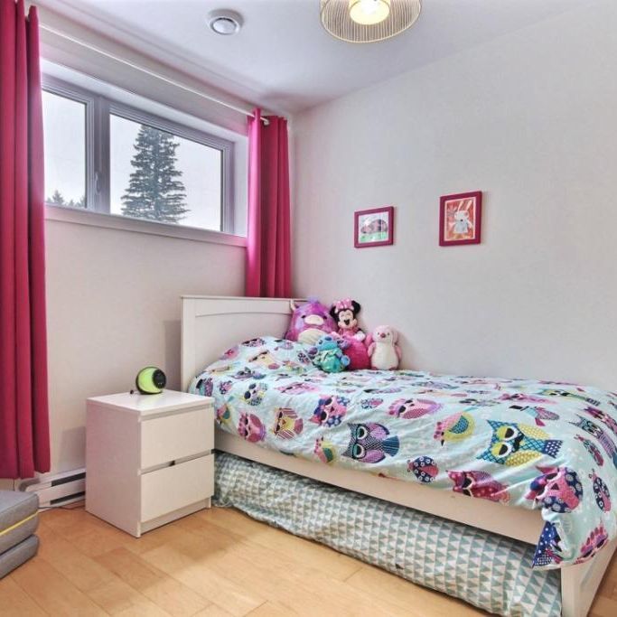Ville de Québec, 4 1/2 spacieux à Ste-foy, cour arrière privée avec terrasse - Photo 1