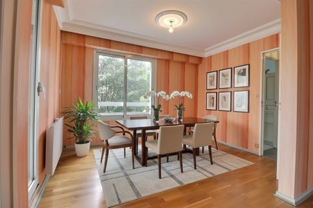 Location Appartement 4 pièces 95m² CHAMALIERES 63400 - Photo 2