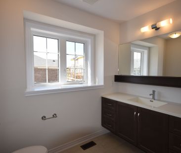 For Lease - 3273 Mockingbird Common Court, Oakville, Ontario - Photo 6