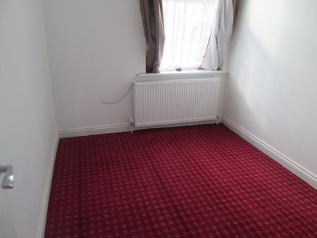 6 bedroom terraced house to rent - Photo 2