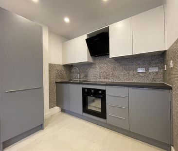 Richmond Parc, Richmond Road, Cardiff - Photo 3