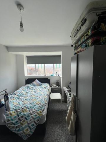 3 bedroom terraced house to rent - Photo 3