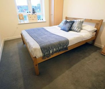 4 Bed Apartment - Photo 6