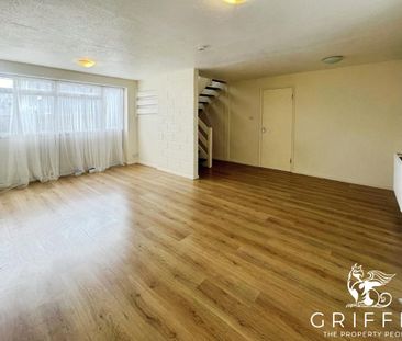 Hobart Road, Tilbury, RM18 - Photo 1