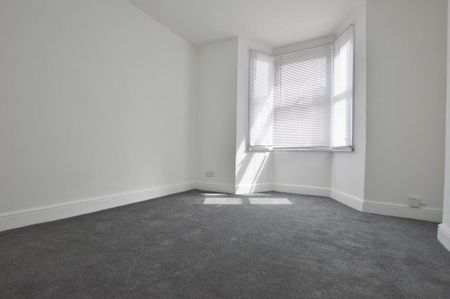 5 bedroom terraced house to rent - Photo 2