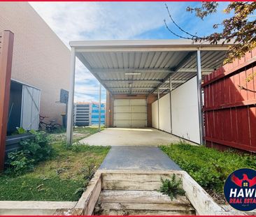 10 Fennessy Way, Forde ACT 2914 - Townhouse For Rent | Domain - Photo 3