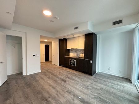 For Lease - 180 Front Street Unit# 2711, Toronto, Ontario - Photo 2