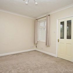 Albert Road, Deal, CT14 9RB, Kent - Photo 2