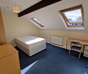 4 bedroom terraced house to rent - Photo 4