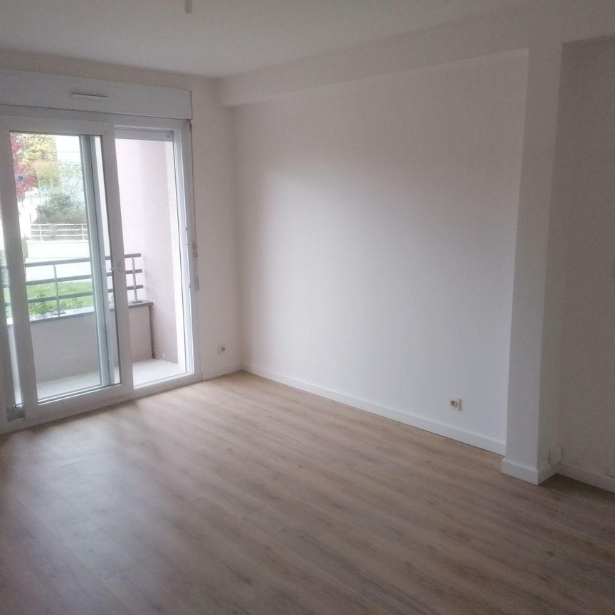 LOCATION - VERN SUR SEICHE - Avenue de la chalotais Appartement T2 45 m² - en Rez-de-chaussé... - Photo 1