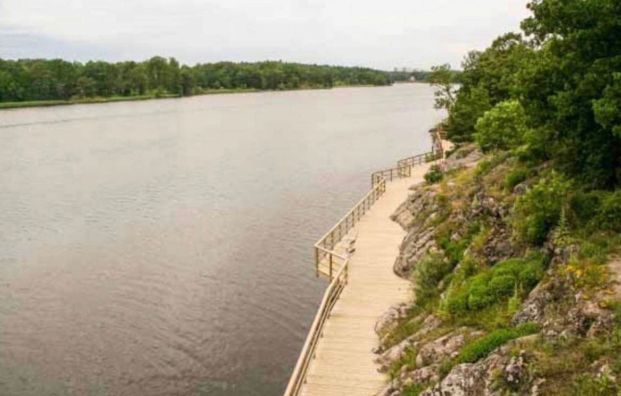 Ullerudsbacken, Farsta - Photo 1