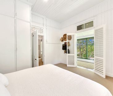 Stunning Character home in the heart of Ascot! - Photo 5