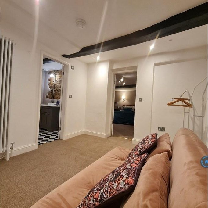 3 bedroom semi-detached house to rent - Photo 1