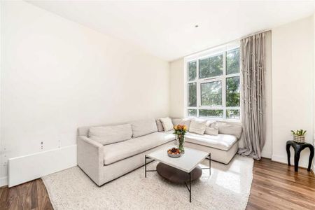 3 bedroom flat to rent - Photo 2