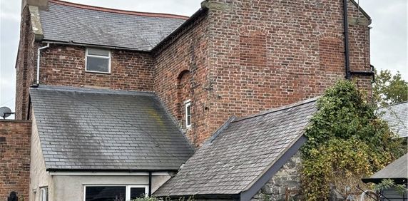A substantial 5 bedroom period property in rural locaton, under 2 miles to both Rhuddlan and the A55 North Wales Expressway. - Photo 2