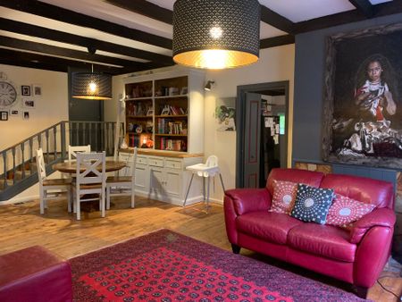 Great Location - Photo 3