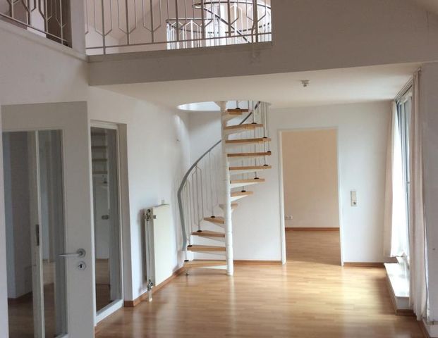 Traumhafte 3-Zimmer-Wohnung mit Gallerie in zentraler Lage von Menden - Foto 1