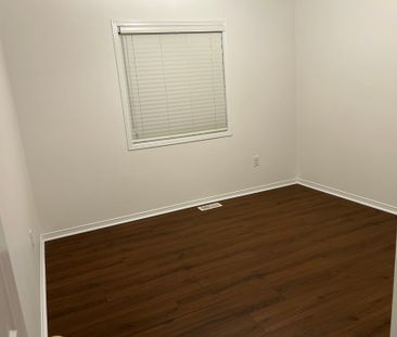 For Lease - 49 Malthouse Crescent, Ajax, Ontario - Photo 2