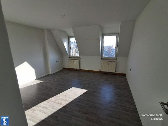 3-Zimmer-Wohnung im Dachgeschoss in Preißelpöhl mit großem Bad - Photo 1