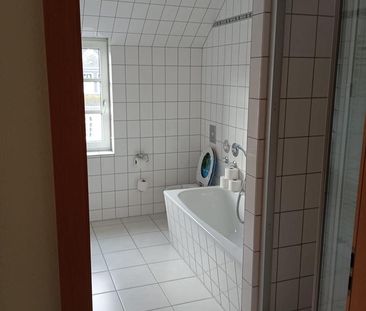 Helle 2 Raumwohnung mit Balkon, Einbauküche, Gemeinschaftsgarten - Photo 3