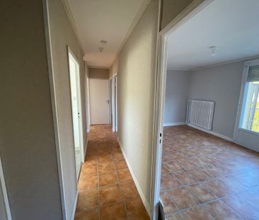 Location - Appartement T4 - 67 m² - Pont-de-Roide-Vermondans - Photo 2