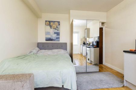 Studio to rent - Photo 4