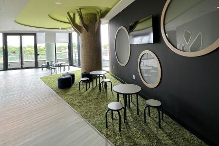 For Lease - 585 Bloor Street Unit# 4215, Toronto, Ontario - Photo 4