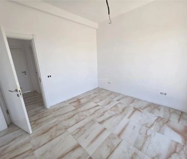 Casa individuala - Tunari - P + M - 5 camere - 2 bai - 165mp - 350mp teren - Fotografie 2