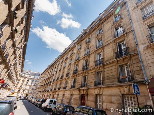 Logement à Paris, Location meublée - Photo 1