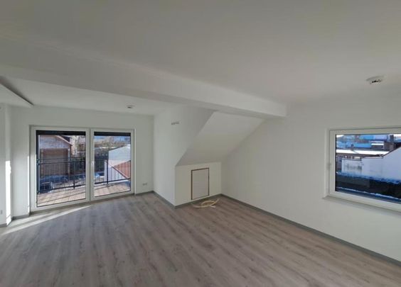 4-Raum - Penthouse mit zwei großen Balkonen - 165 qm Wohnfläche - PKW Stellplatz - Photo 1