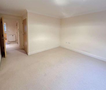 Beachy Head View, St. Leonards, TN38 - Photo 3