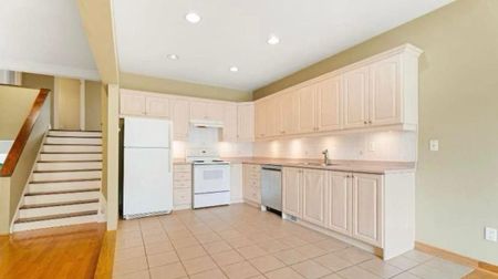 For Lease - 196 Nelson Street, Oakville, Ontario - Photo 5