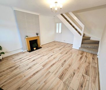 2 bedroom semi-detached house to rent - Photo 1