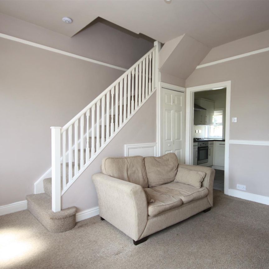 2 bedroom terraced house to rent - Photo 1