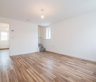 2 Bedroom House To Rent - Photo 2