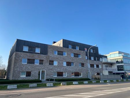 Lichtrijk dakappartement met 2 slaapkamers en zonneterras - Foto 4