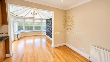 4 bedroom semi-detached house to rent - Photo 5