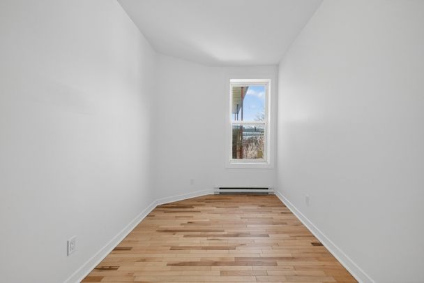 Appartement à louer - Montréal (Mercier/Hochelaga-Maisonneuve) (Hochelaga-Maisonneuve) Appartement à louer - Montréal (Mercier/Hochelaga-Maisonneuve) (Hochelaga-Maisonneuve) - Photo 1