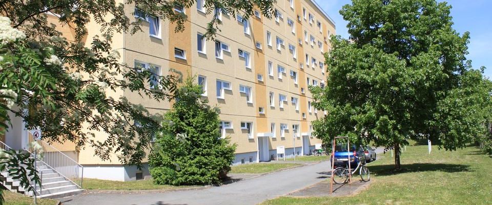 Großzügige 2-Raum-Wohnung mit Balkon nahe Schlossteich - Photo 1