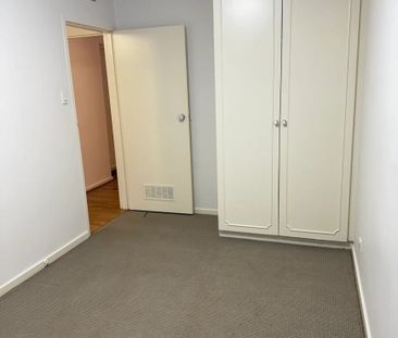 St Kilda East - Photo 1