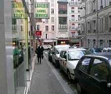 Logement à Paris, Location meublée - Photo 5