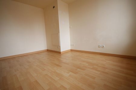 T2 bis en duplex de 39.85 m², rue Esquermoise réf 001-00013-001 - Photo 3