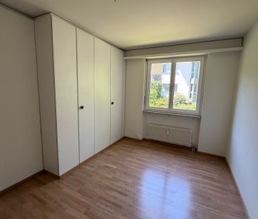 Grosszügige 7.5-Zimmer-Attika-Maisonette-Wohnung mit Balkon und 3 G... - Photo 6