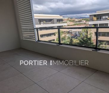 Location Appartement 1 pièce 29m² VILLENEUVE LOUBET 06270 - Photo 2
