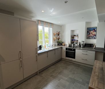 2 bed terraced house to rent in Torrington Place, Kenton, EX6 - Photo 1