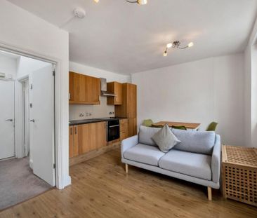 1 bedroom flat to rent - Photo 1