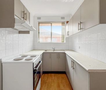 Great Value, Two Bedroom Apartment Available In Prime Location - Photo 4