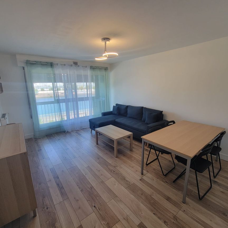 Location Appartement 3 pièces 71m² CHOISY LE ROI 94600 - Photo 1